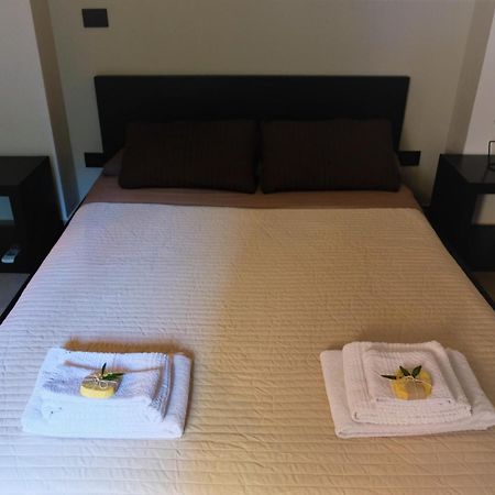 Il Miglio In Piu Bed and Breakfast Castel di Tusa Rum bild